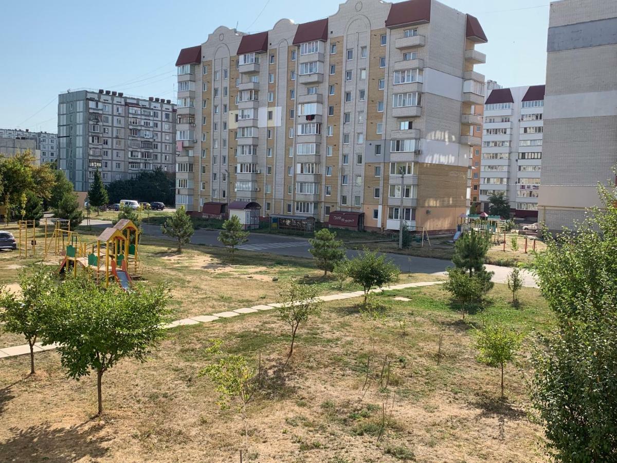 Семейные Апартаменты В Новом Районе У Софиевского Парка Umanʼ Exteriér fotografie